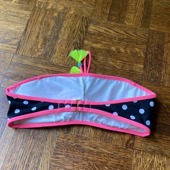 Victoria’s Secret polka dot bikini top. Size S - Picture 2 of 4